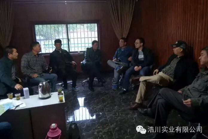 ����ϲ�o��  �@���F�͵�